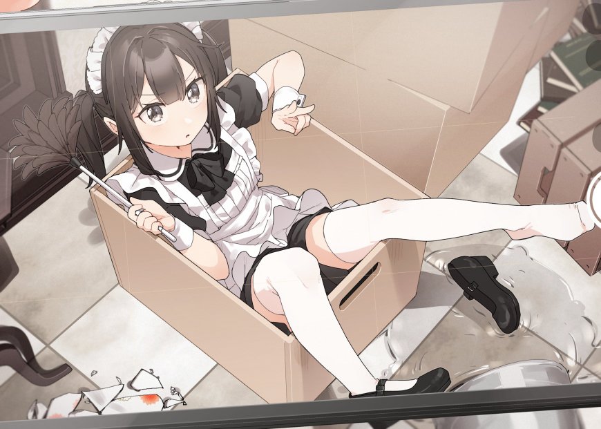 女仆装双马尾少女坐纸箱持鸡毛掸子棕灰动漫电脑壁纸
