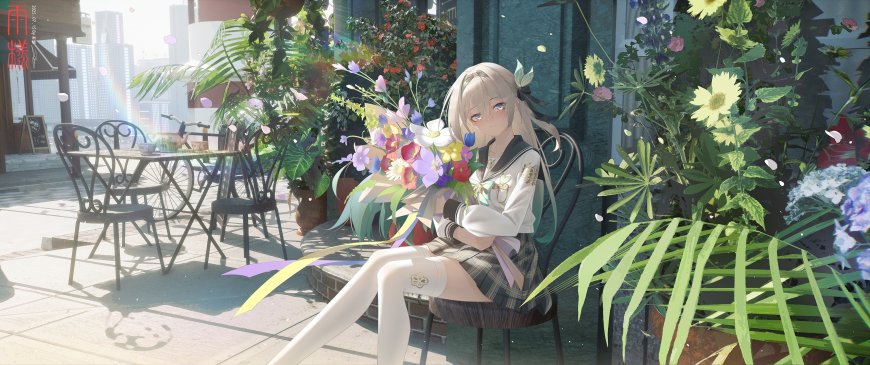 少女金发水手服抱花束坐庭院绿植环绕暖光动漫电脑壁纸