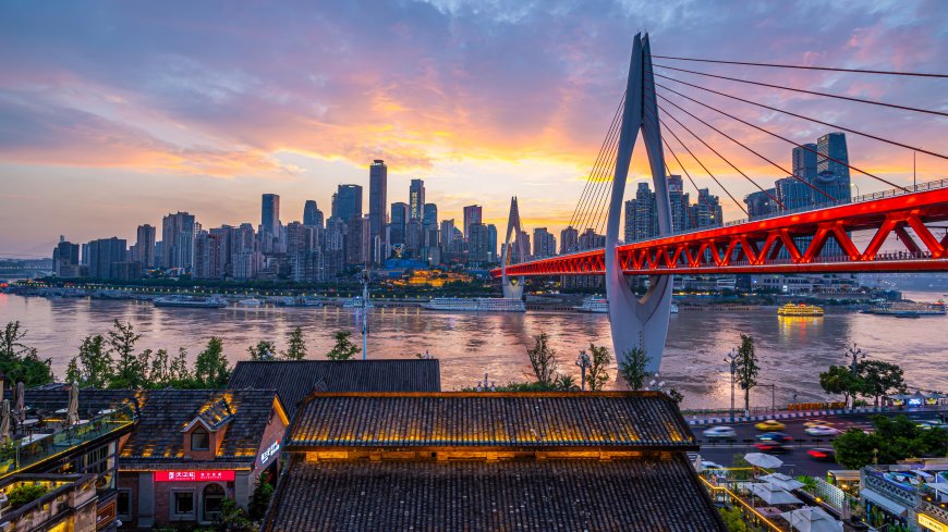 重庆千厮门大桥夕阳城市天际线江景暖金城市建筑电脑壁纸
