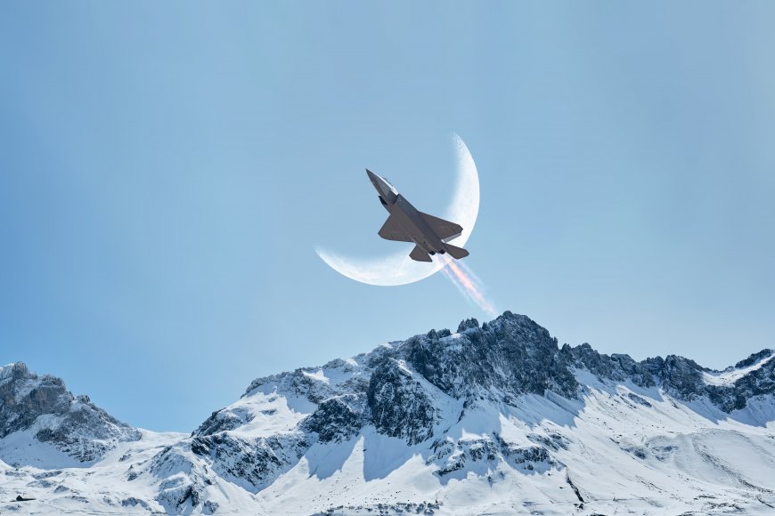 战斗机雪山月牙背景蓝白太空科幻电脑壁纸