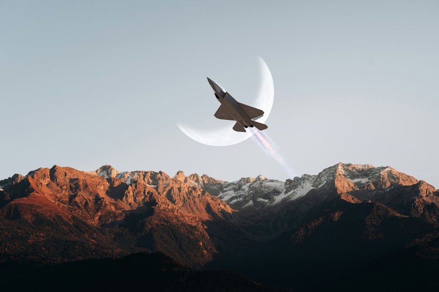 F22战斗机雪山月夜疾驰蓝灰太空科幻电脑壁纸