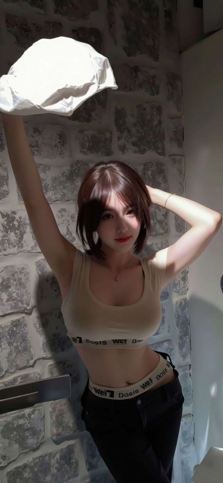 短发红唇米色运动背心黑裤美女暖光人物摄影手机壁纸