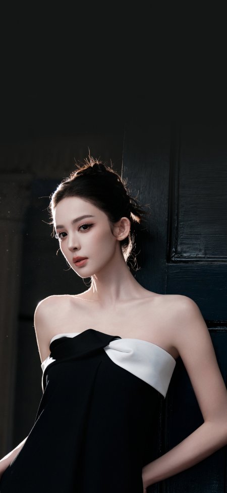 黑发高马尾白裙黑边抹胸美女暗调人物摄影手机壁纸