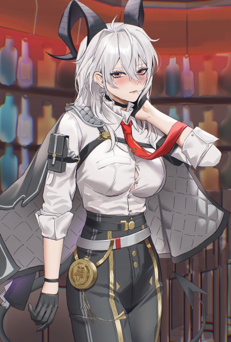 明日方舟塞雷娅银发红瞳恶魔角少女酒吧背景暗红动漫手机壁纸