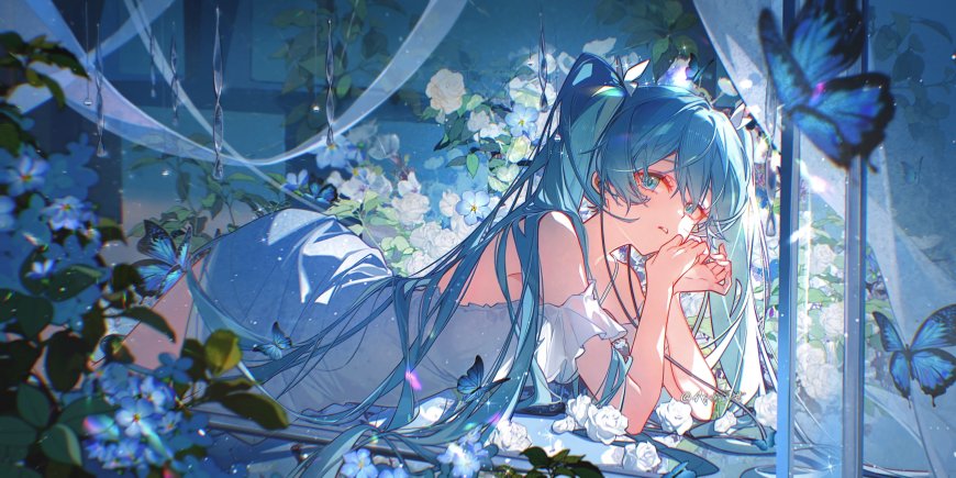 初音未来蓝发少女卧姿花丛蝴蝶环绕蓝白梦幻动漫电脑壁纸