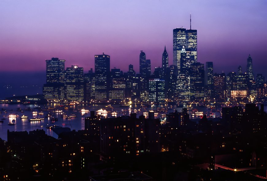 纽约曼哈顿天际线夜景紫蓝城市建筑电脑壁纸
