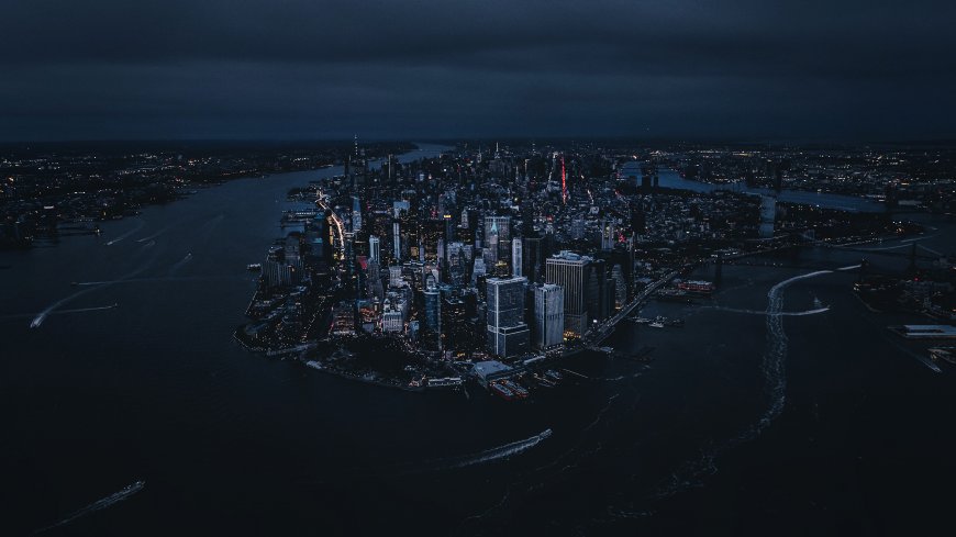 纽约曼哈顿夜景灯火璀璨深蓝城市建筑电脑壁纸
