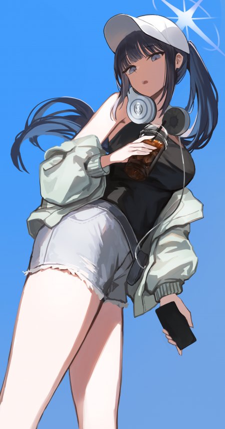 动漫少女戴白帽耳机手持饮料蓝白清新动漫手机壁纸