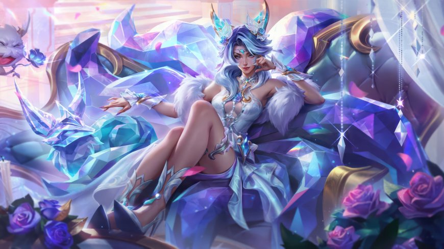 英雄联盟冰雪节艾希蓝发银甲少女坐姿晶莹紫蓝奇幻动漫电脑壁纸