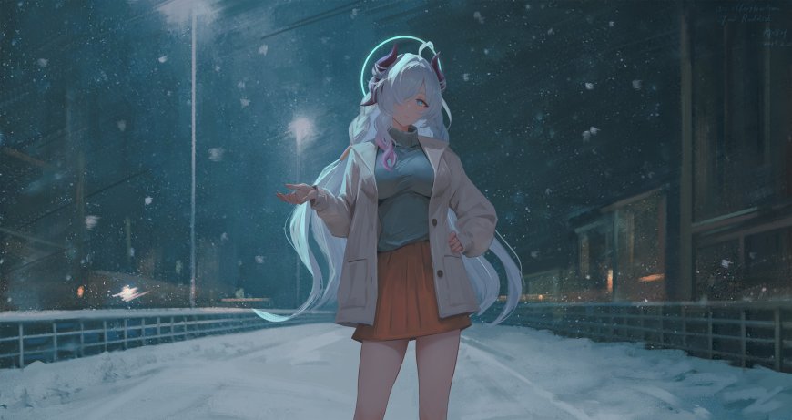 银发角饰少女雪夜街灯下伫立蓝紫动漫电脑壁纸