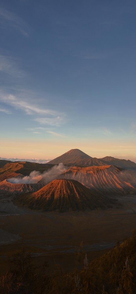 布罗莫火山日出云海橙金自然风景手机壁纸