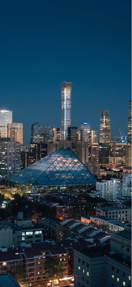 北京国贸CBD夜景高楼林立蓝调城市建筑手机壁纸