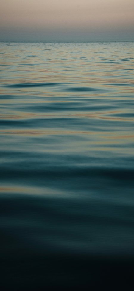 海面波光粼粼黄昏渐变蓝金自然风景手机壁纸