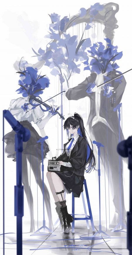 黑发蓝饰少女坐高凳持收音机蓝白梦幻动漫手机壁纸