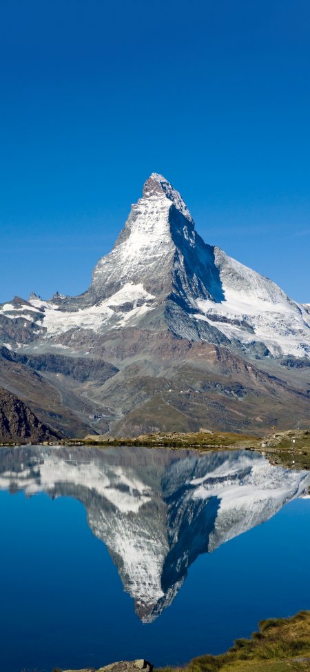 马特洪峰雪顶倒影湖蓝白风景手机壁纸