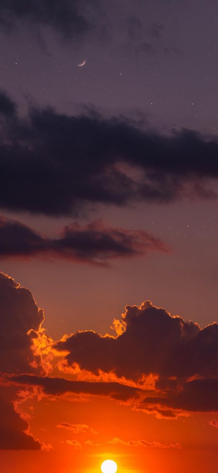 夕阳熔金云海翻涌新月星辉紫橙渐变风景手机壁纸