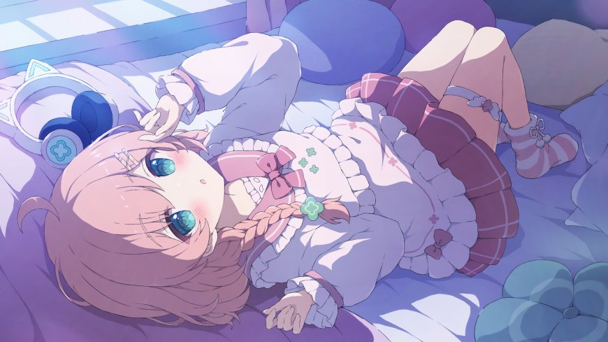 粉色双马尾蓝眼少女躺卧软垫紫粉梦幻动漫电脑壁纸