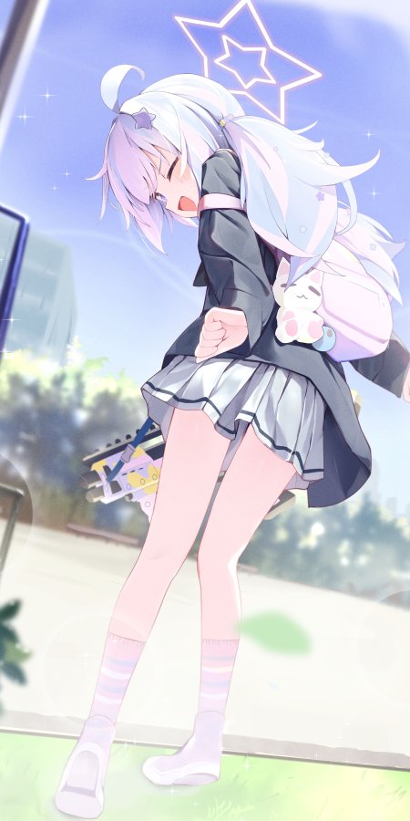 碧蓝档案宇泽玲纱银发少女校服奔跑粉紫动漫手机壁纸