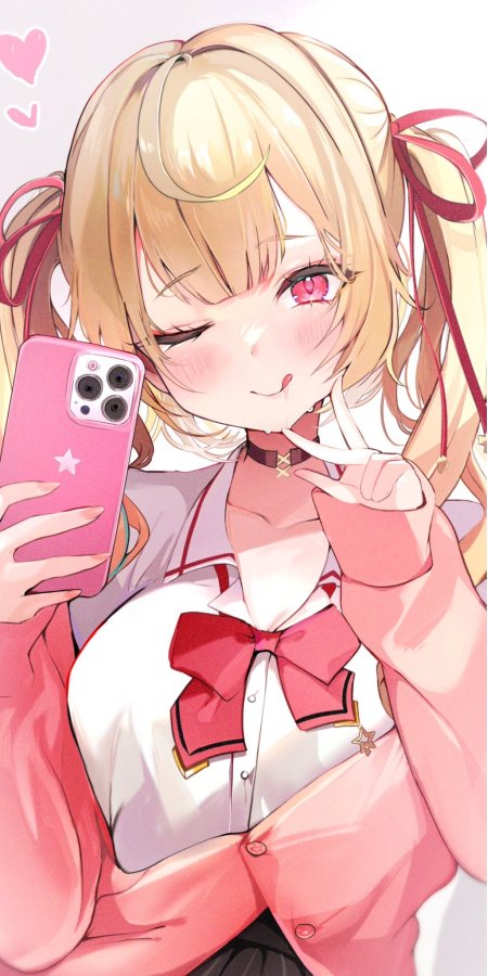 金发双马尾红瞳少女手持粉色手机比耶粉白动漫手机壁纸