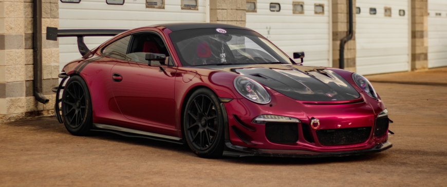 保时捷911GT3RS玫红黑翼宽体改装跑车汽车电脑壁纸