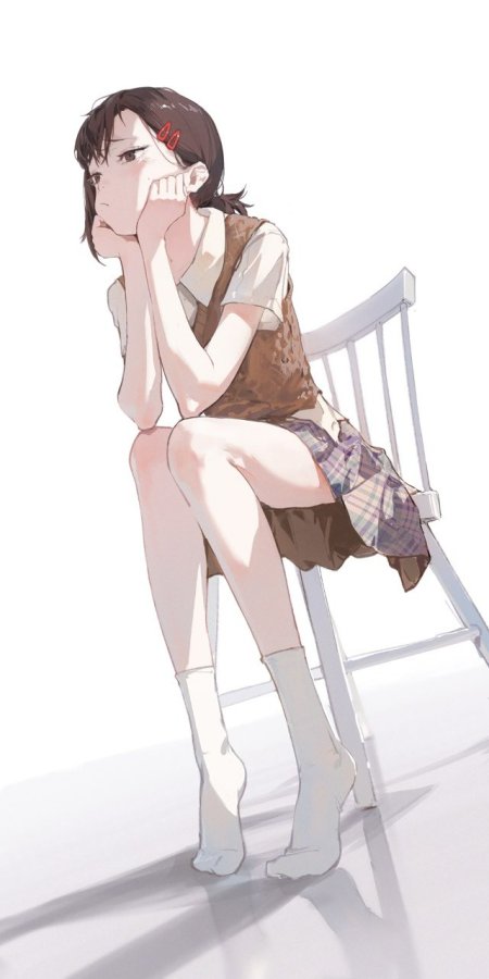 少女坐椅托腮白背景柔光清新动漫手机壁纸