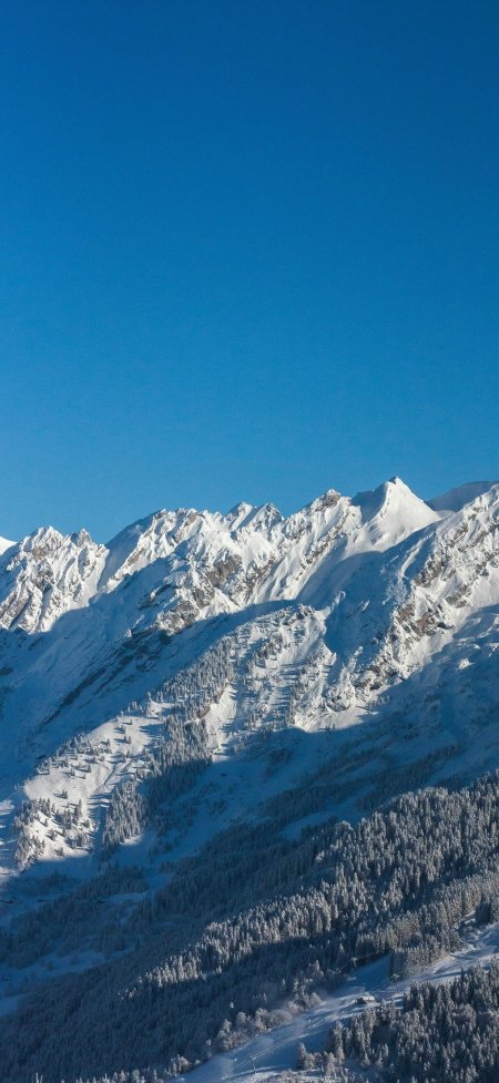 雪山巍峨雪峰林立蓝白风景手机壁纸