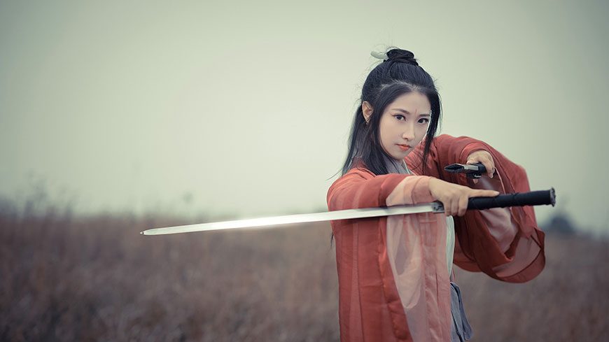 古装舞剑红衣美女壁纸